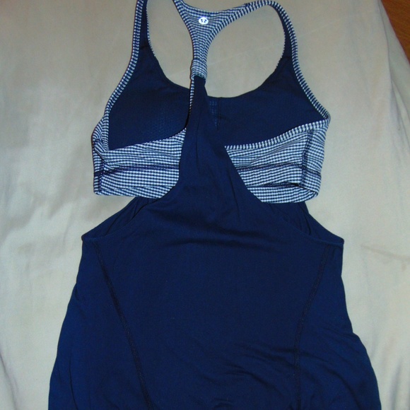 lululemon athletica Tops - LULULEMON MIDNIGHT BLUE WHITE CYB FREELY TANK 6